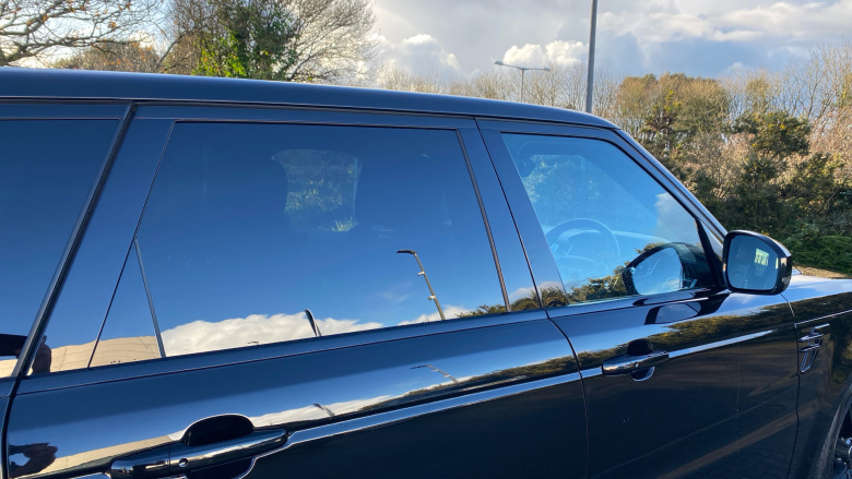 Land Rover Range Rover Sport 2.0 P400e HSE Dynamic Black 5dr Auto Estate